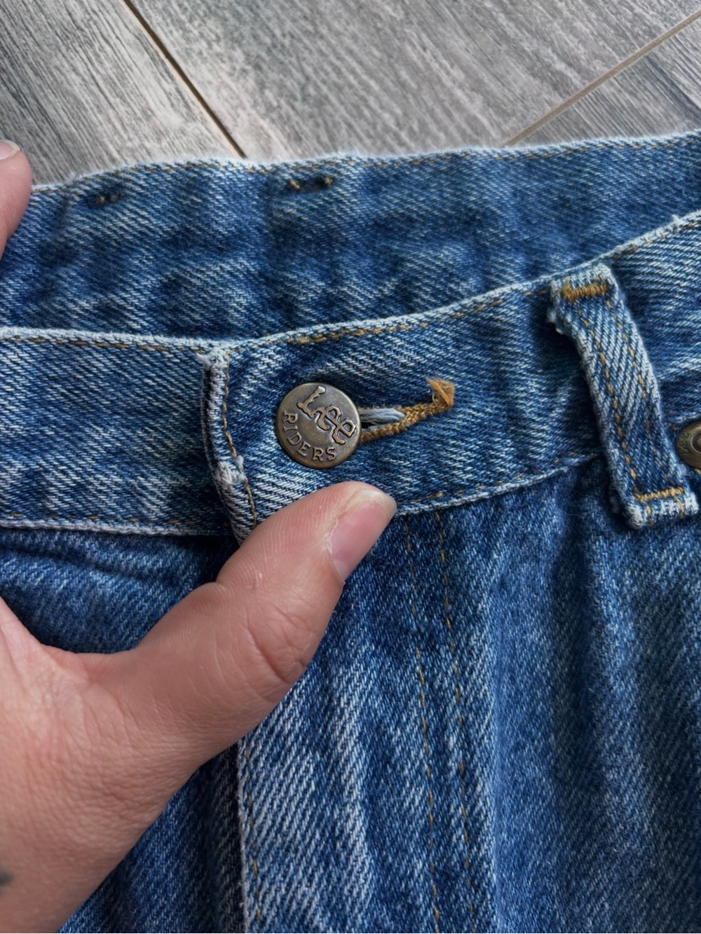 Lee Rider’s Vintage Blue Denim Jeans - Picture 5 of 10